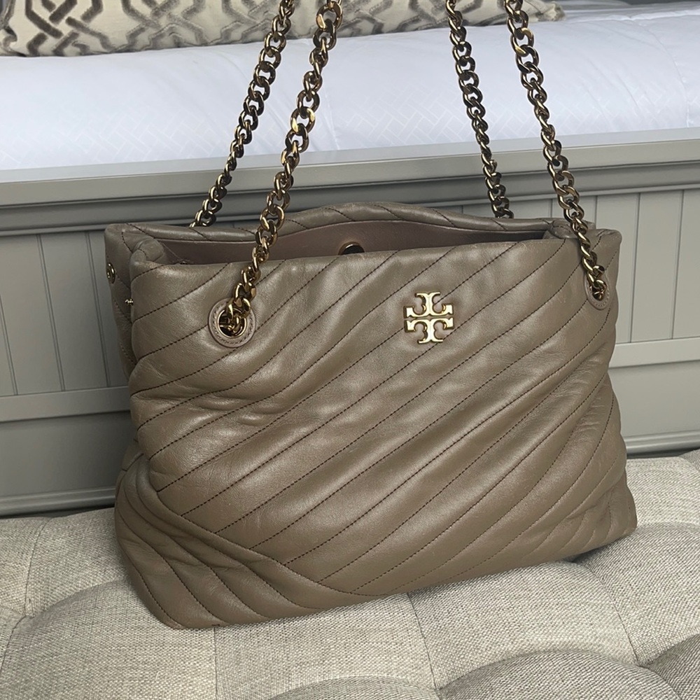 Tory Burch Kira Chevron Leather Tote Classic Taupe
